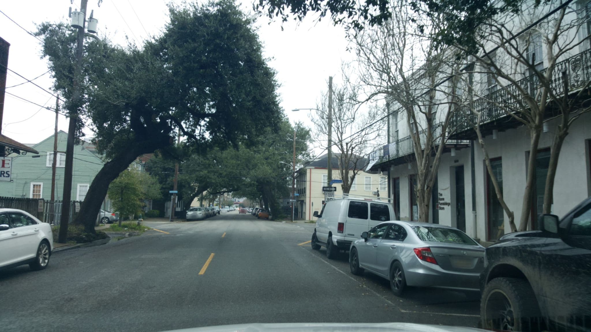 Street view near Prytania Oaks Hotel, New Orleans — © brenaone (CC BY-SA · Mapillary)