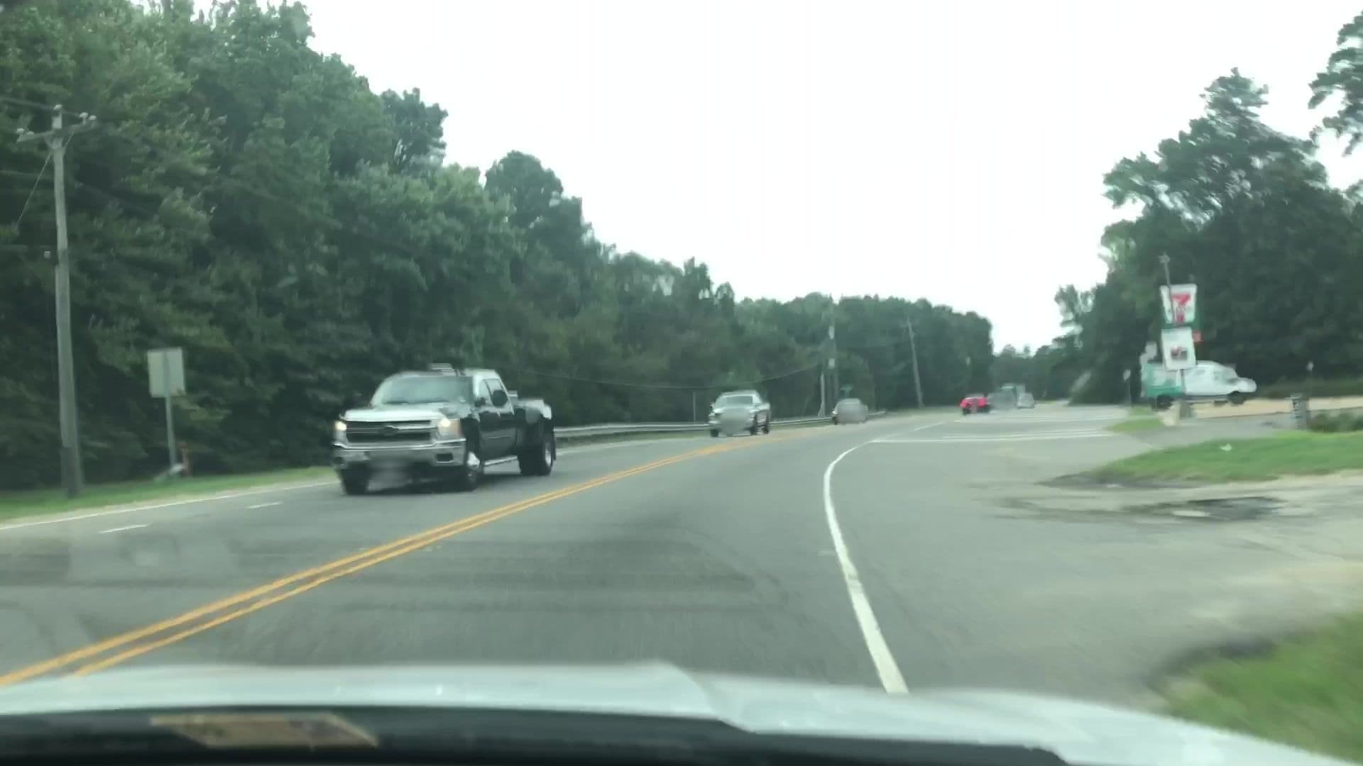 Street view near Fort Eustis Inn, Gloucester Point