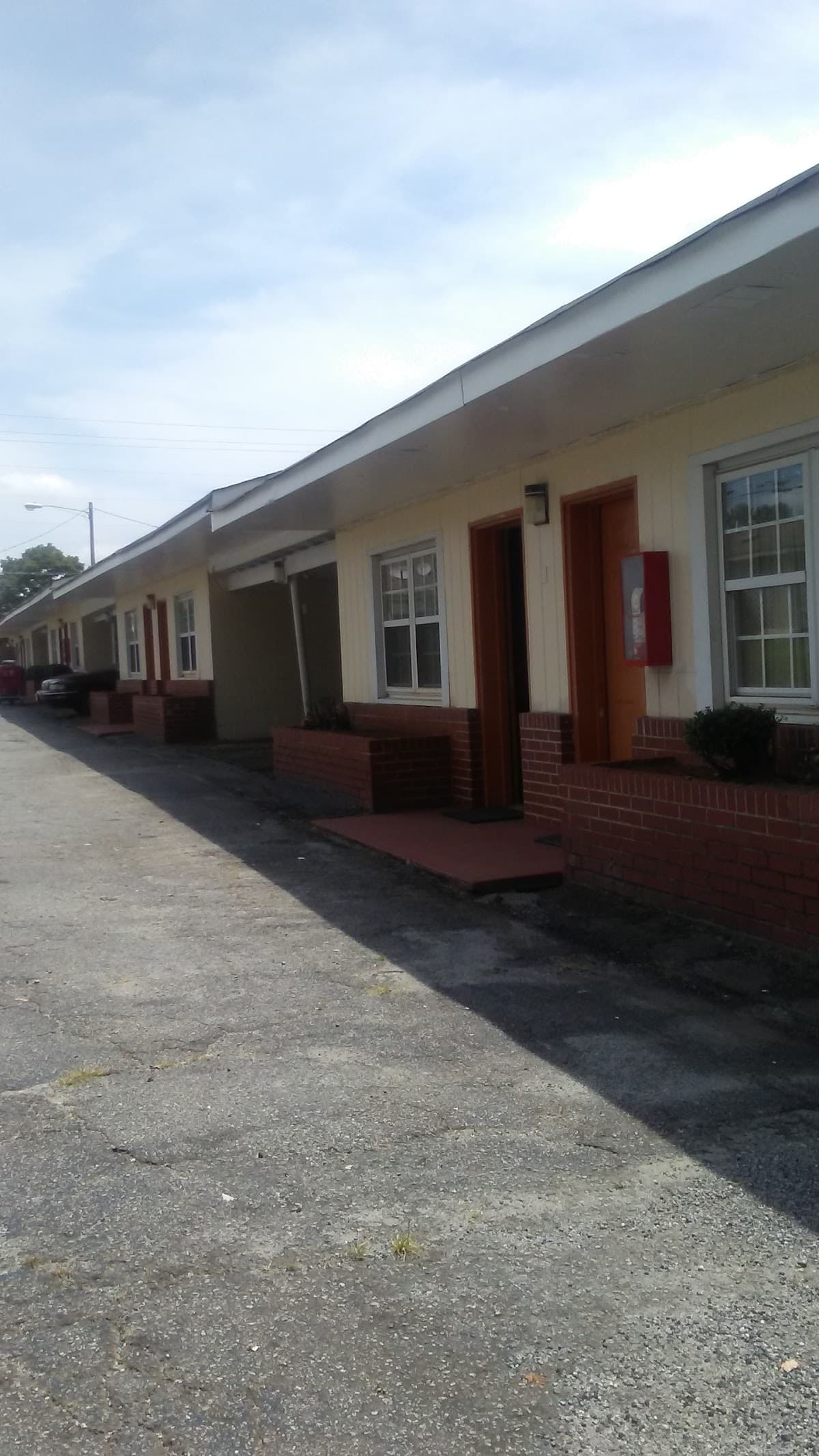 Sun Inn, Motel in Marietta