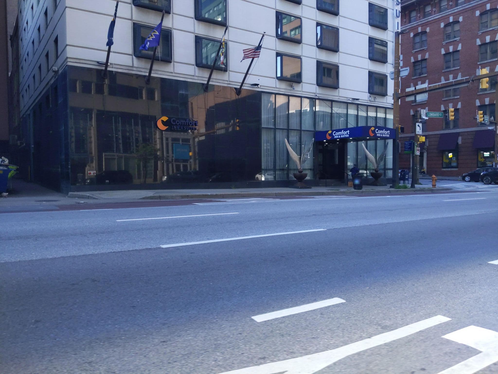 Street view near Brookshire Suites Inner Harbor, BW Premier Collection, Baltimore — © mapbltmr (CC BY-SA · Mapillary)