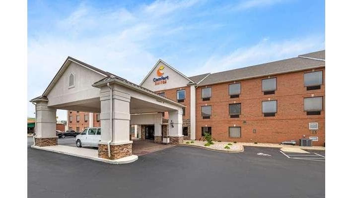 Comfort Suites Airport, Hotel in Okolona
