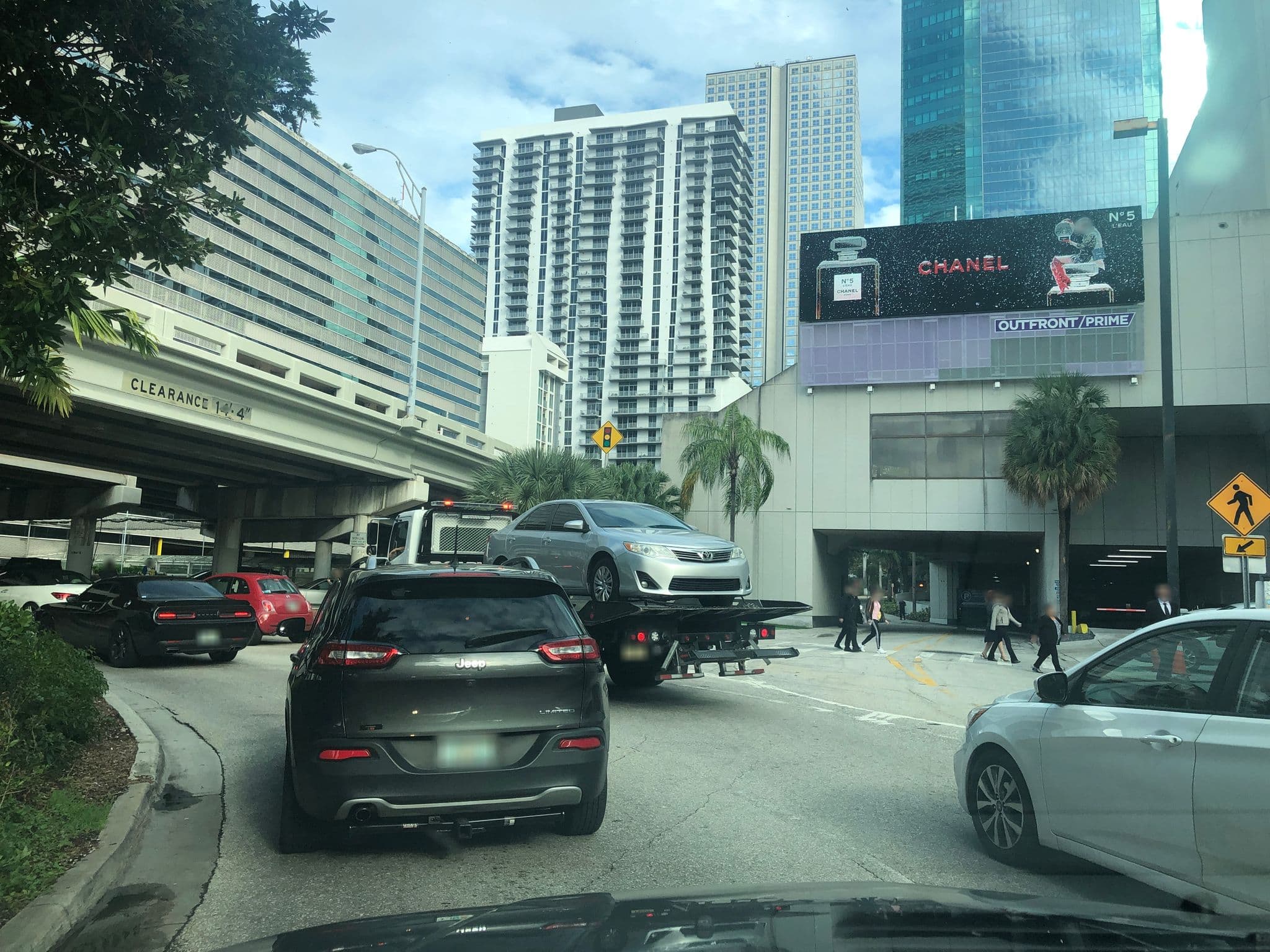 Street view near River Park Hotel & Suites Downtown/Convention Center, Miami — © luisjmateo (CC BY-SA · Mapillary)