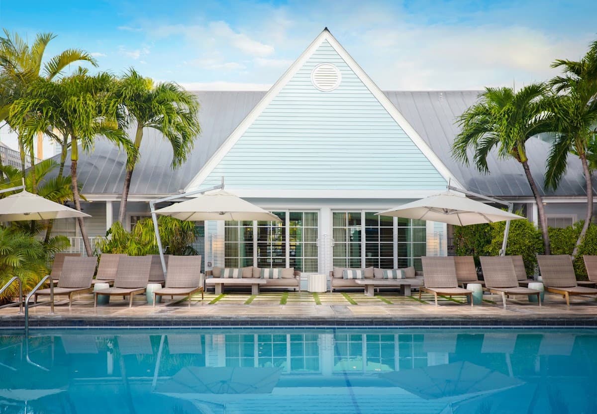 Southernmost Beach Resort & Guesthouses, Hotel in Key West
