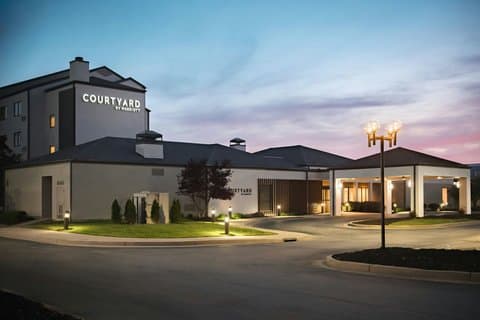 Courtyard Louisville East, Hotel in Hurstbourne Acres