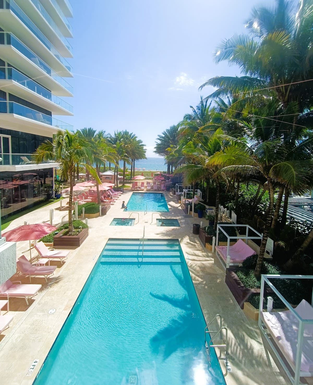 Grand Beach Hotel Surfside Restaurant, Hotel in Surfside