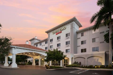 Residence Inn Fort Myers at I-75 and Gulf Coast Town Center, Hotel in Three Oaks