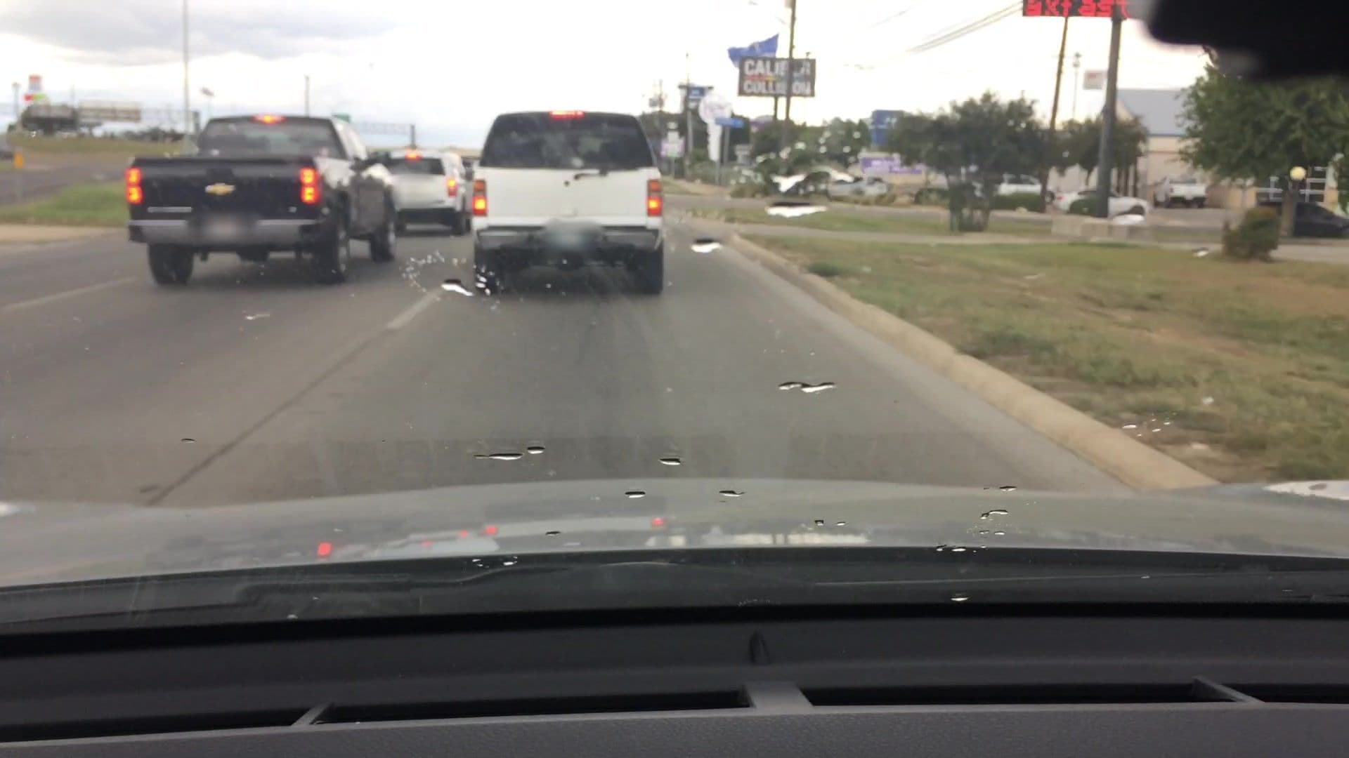 Street view near Econo Lodge Inn & Suites Fiesta Park, Shavano Park — © lvl5 (CC BY-SA · Mapillary)