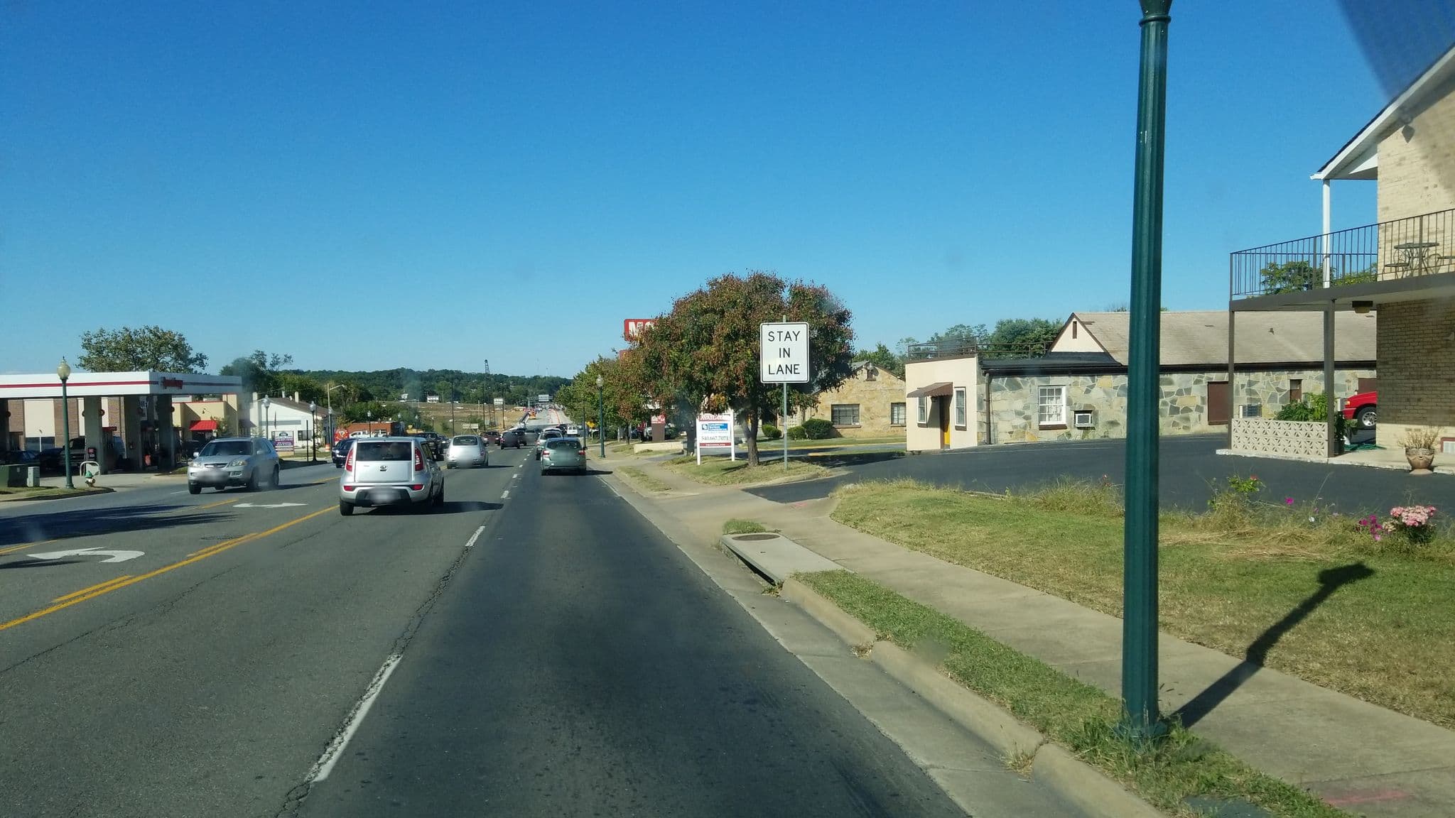Street view near Relax Inn Front Royal, Front Royal — © jbthemilker (CC BY-SA · Mapillary)