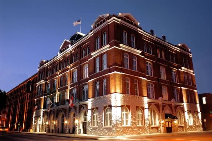 Hotel Indigo Savannah Historic District by IHG, Hotel in Savannah