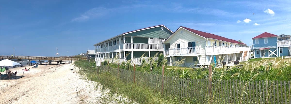 Ocean Crest Motel, Motel in Oak Island