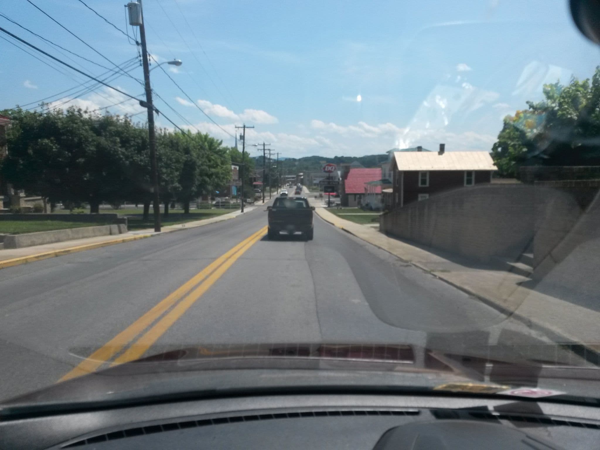 Street view near Park Motel, Moorefield — © kwrigh01 (CC BY-SA · Mapillary)