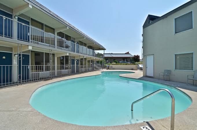 Americas Best Value Inn, Hotel in Alcoa