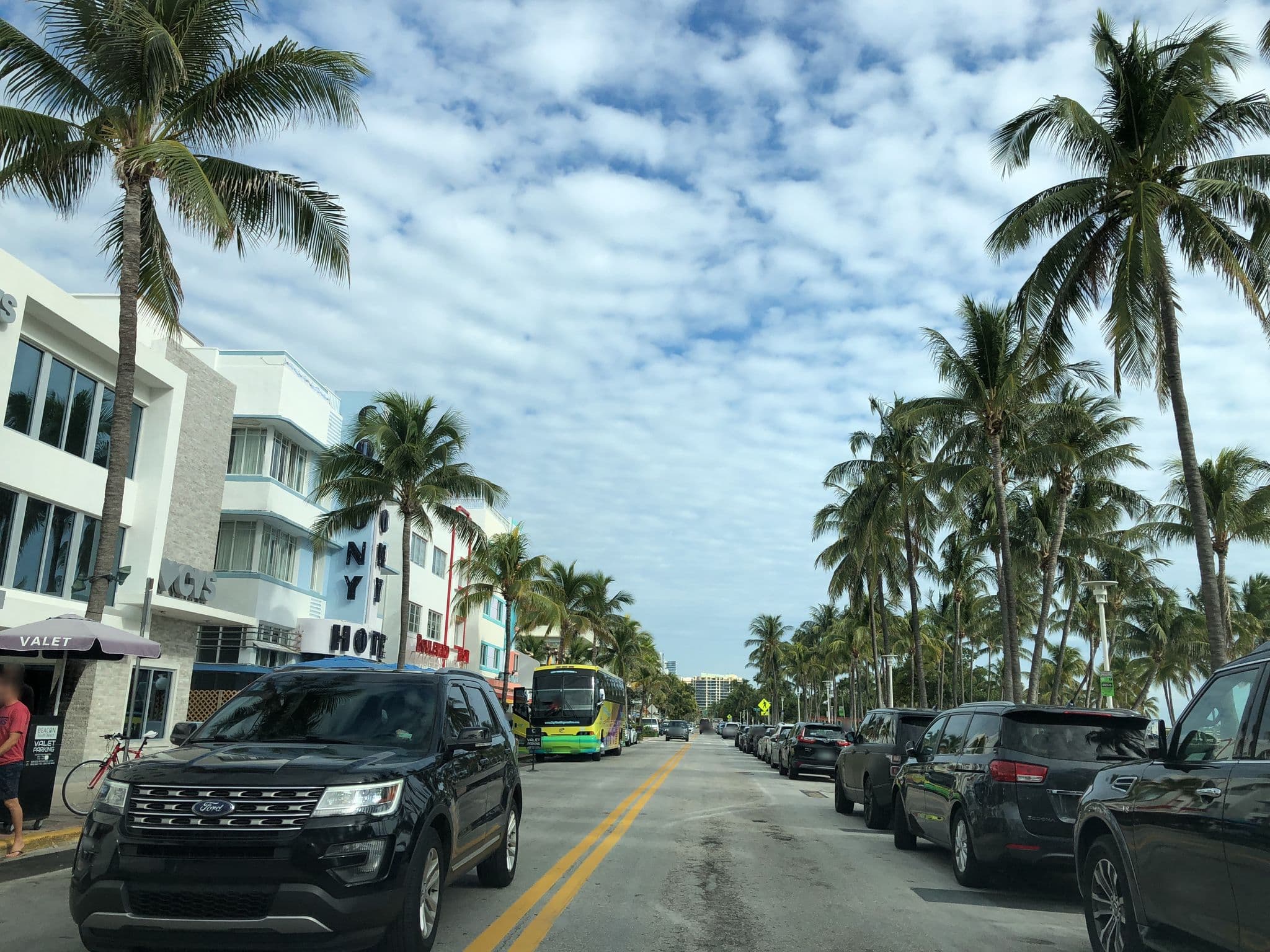 Street view near Beacon Hotel, Miami Beach