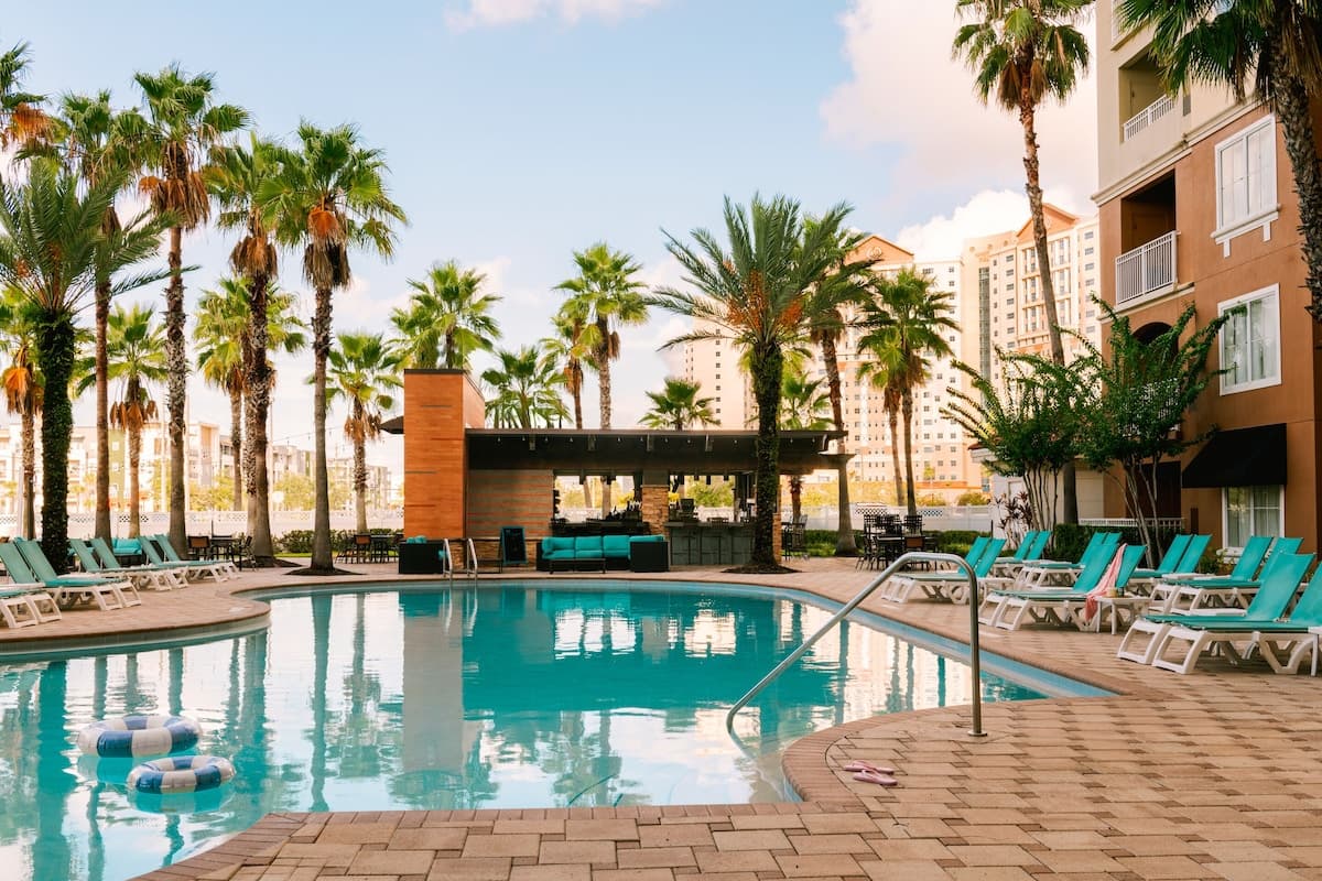The Point Hotel & Suites, Hotel in Tangelo Park
