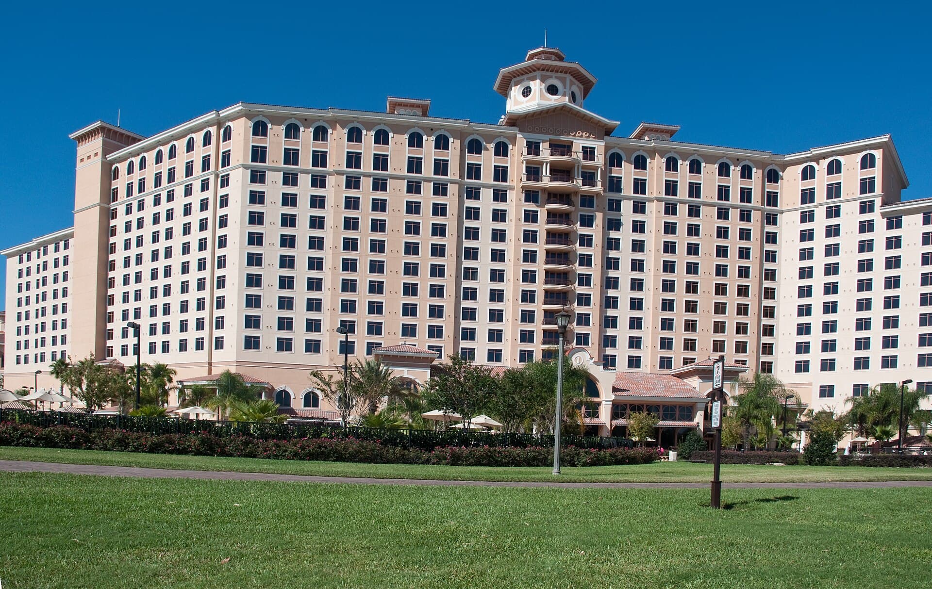 Rosen Shingle Creek (via Wikimedia Commons, CC BY 2.0)