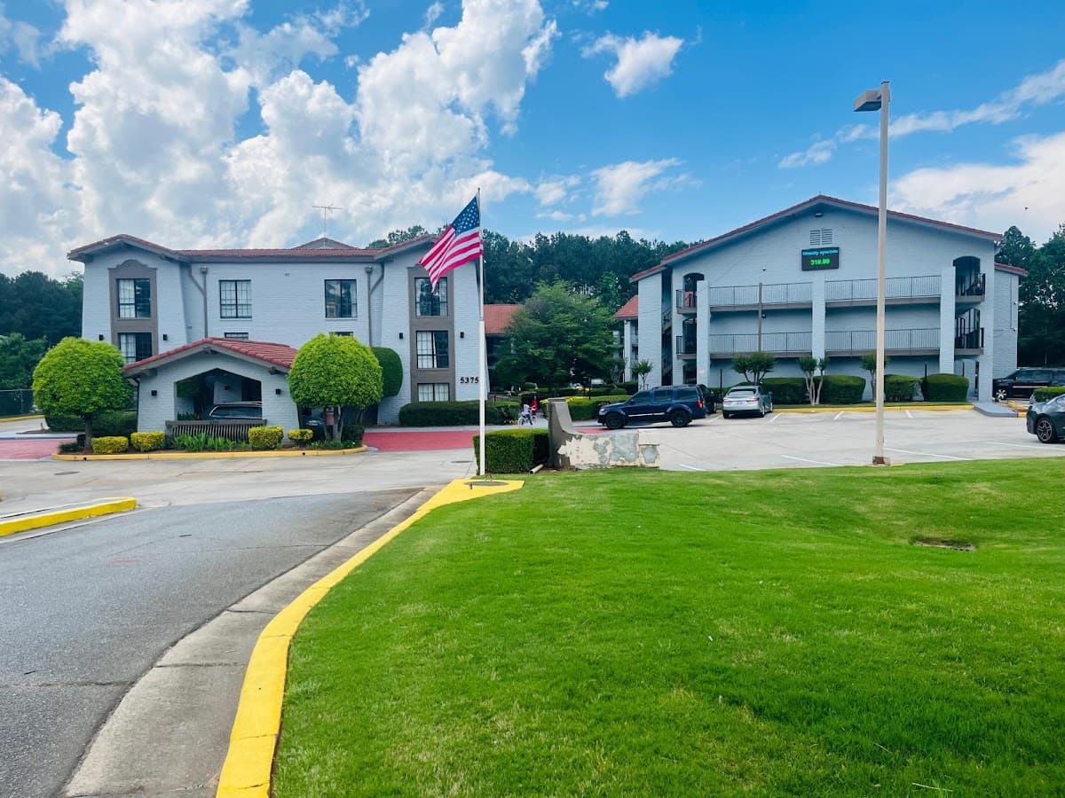 Guest Inn, Hotel in Peachtree Corners