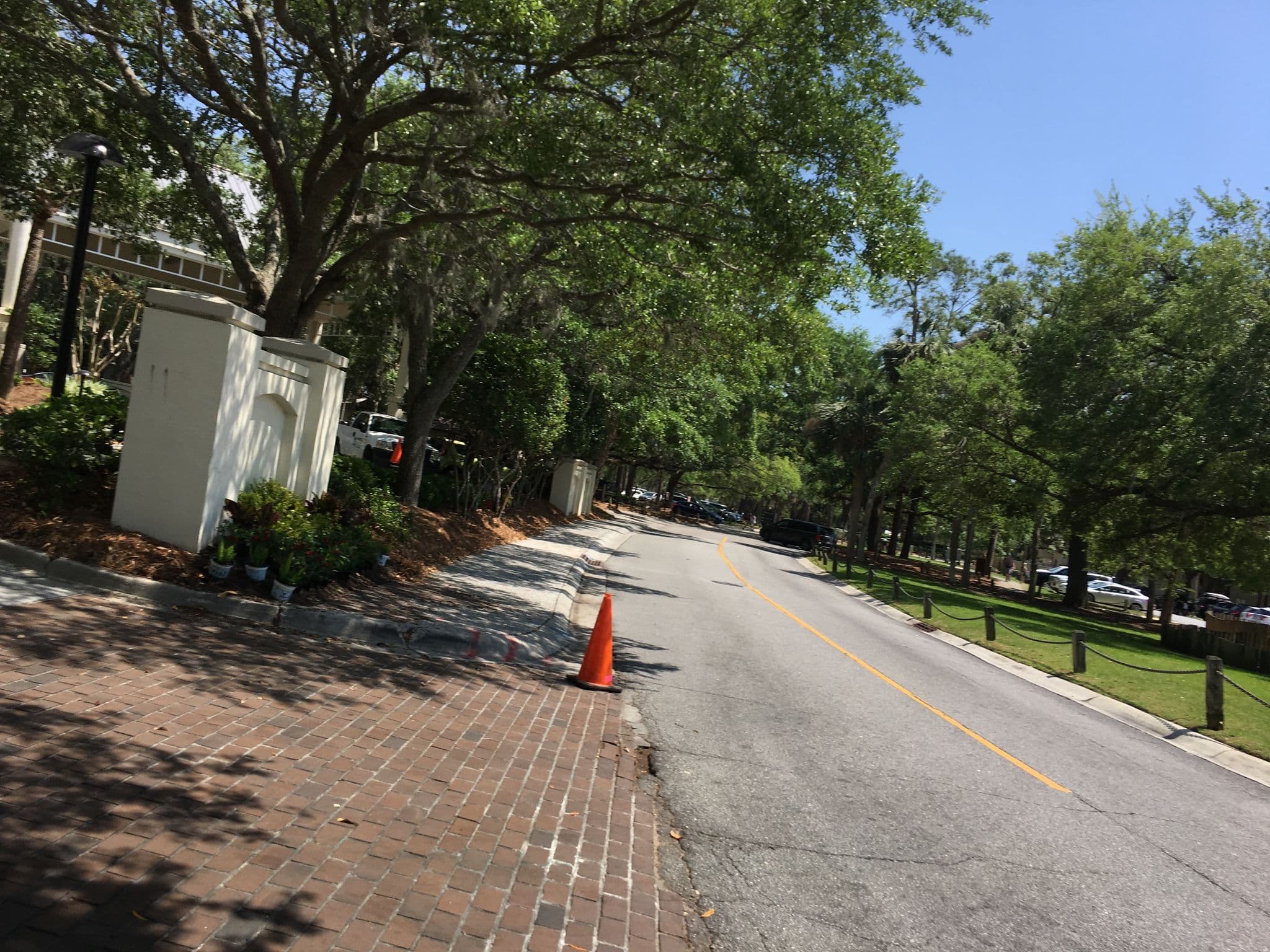 Street view near Marriott's Harbour Club, Hilton Head Island — © talllguy (CC BY-SA · Mapillary)