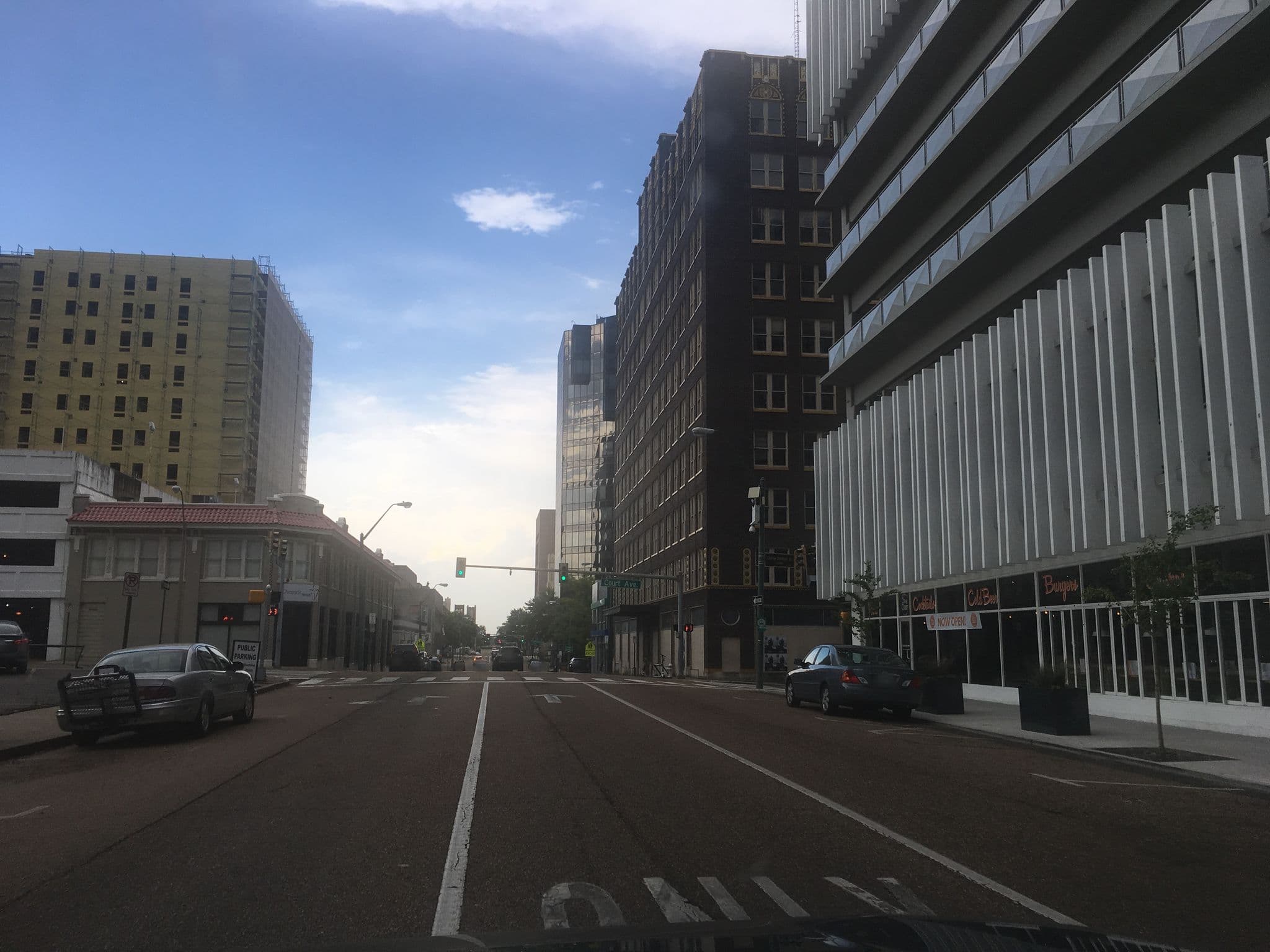 Street view near Hotel Indigo Memphis Downtown, Memphis — © raveneye (CC BY-SA · Mapillary)