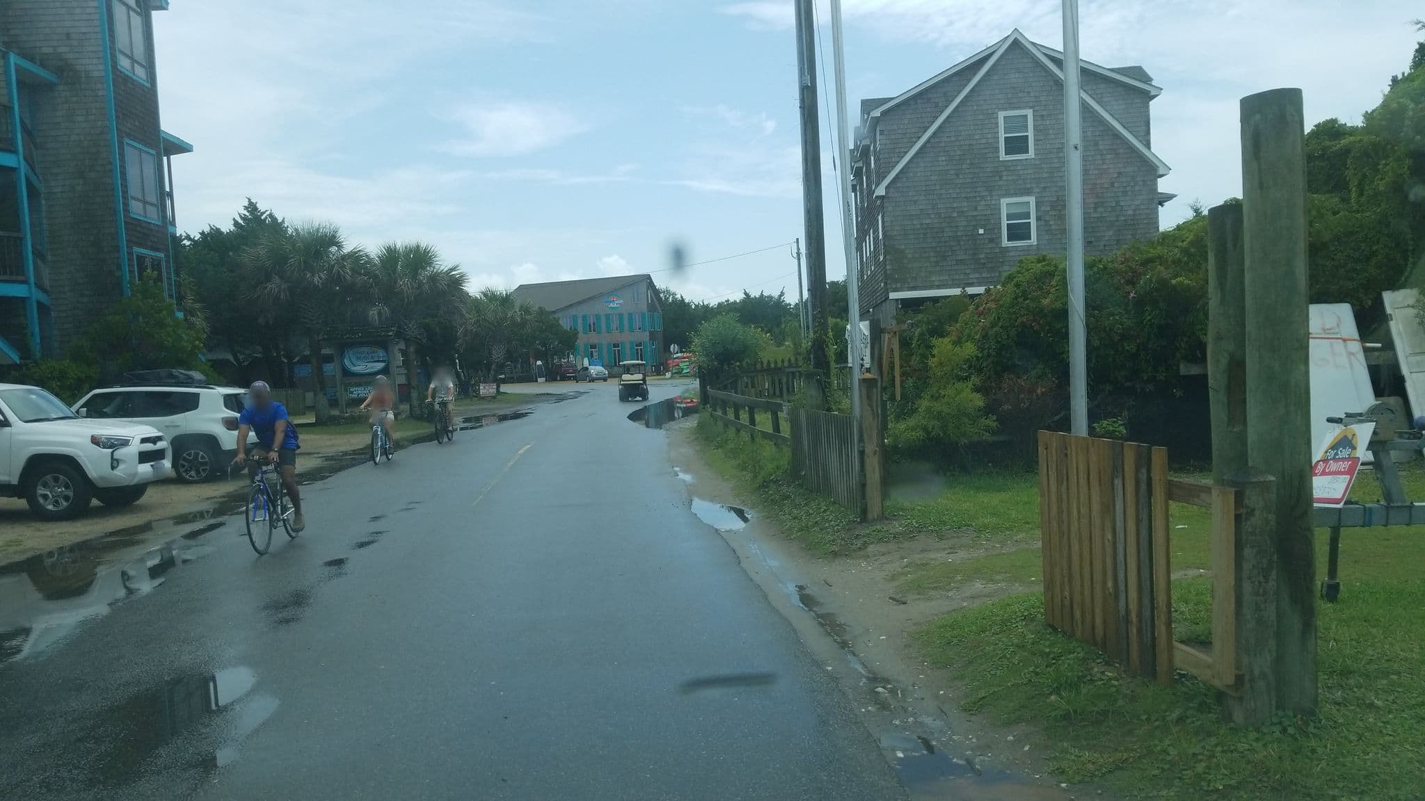 Street view near Silver Lake Motel and Inn, Wanchese — © jbthemilker (CC BY-SA · Mapillary)