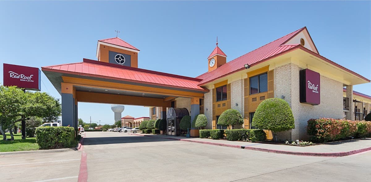 Red Roof Inn & Suites Addison, Hotel in Carrollton