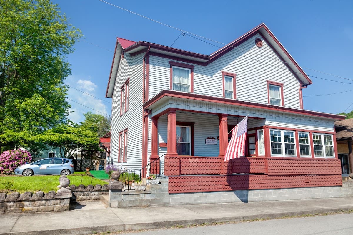 Gillum House Bed & Breakfast, Guesthouse in Shinnston