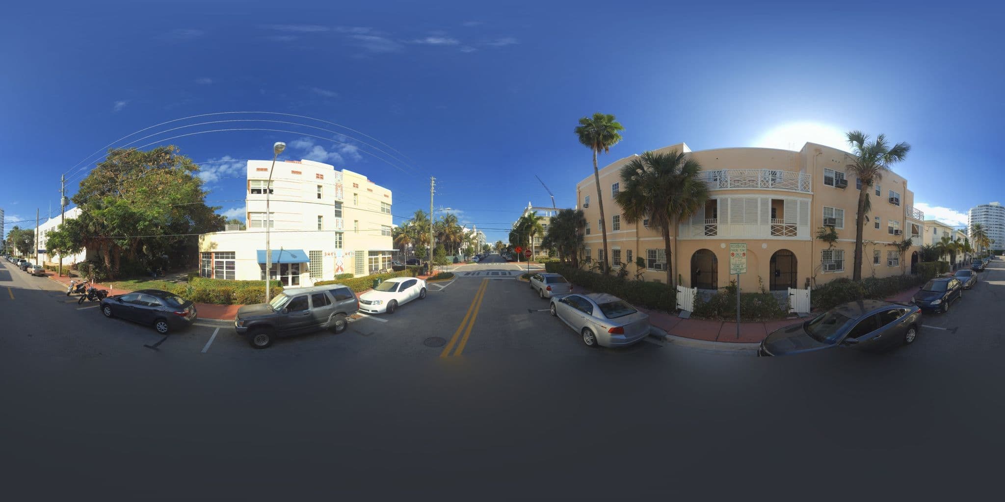 Street view near Iberostar Waves, Miami Beach