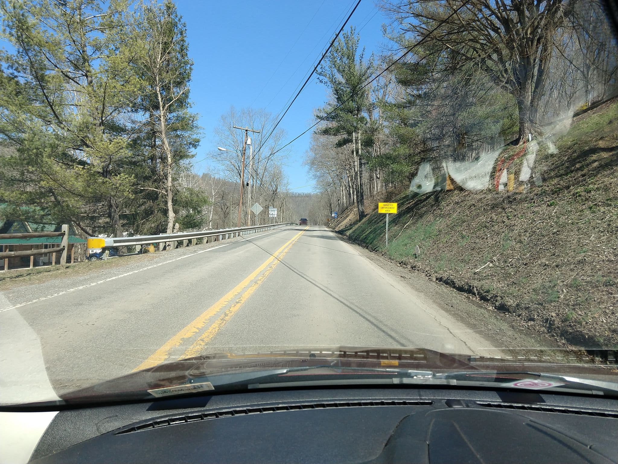 Street view near Elk Motor Court, Webster Springs — © kwrigh01 (CC BY-SA · Mapillary)
