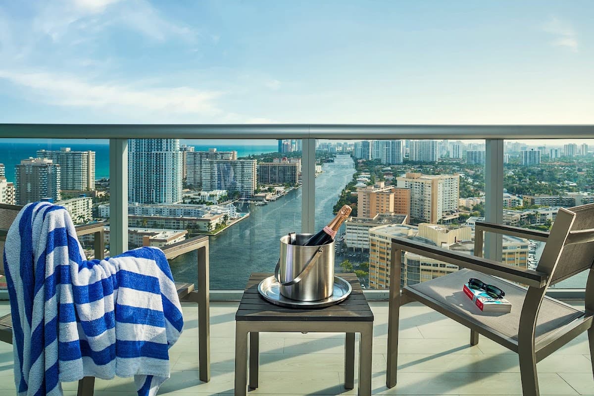 Beachwalk Hotel & Resort, Hotel in Hallandale Beach