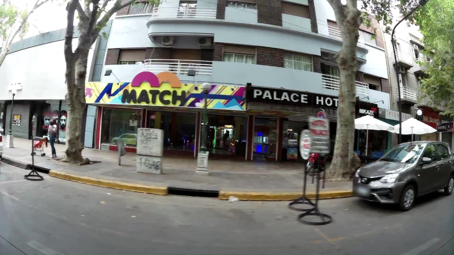 Street view near Imperial Hotel, Mendoza