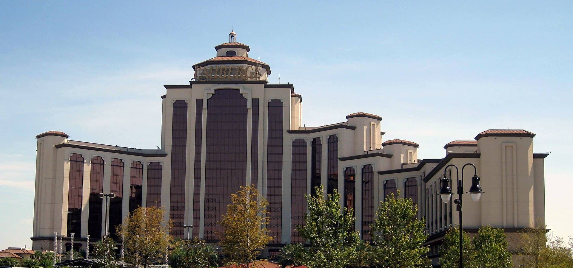 L'Auberge Casino Resort Lake Charles (via Wikimedia Commons, CC BY-SA 4.0)
