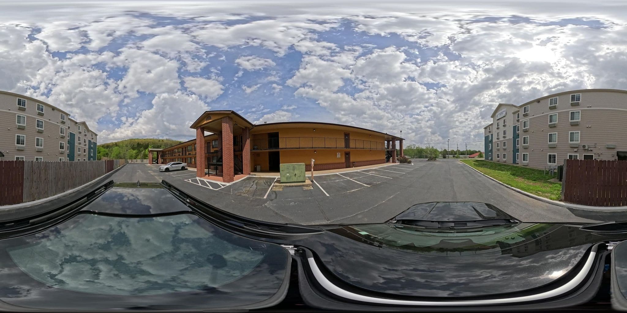 Street view near Days Inn, Johnson — © NagendraMokkapati (CC BY-SA · Mapillary)