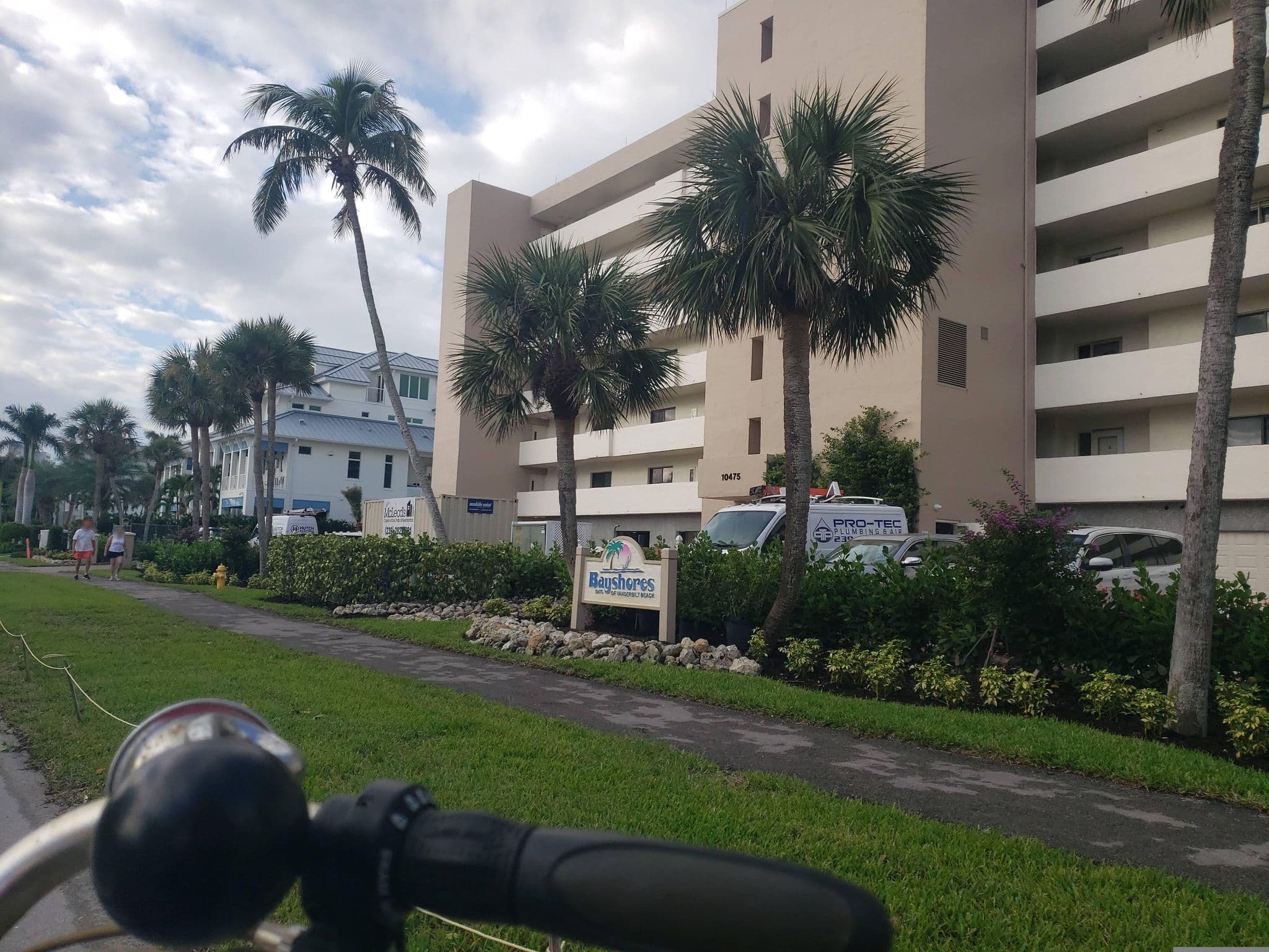 Street view near Bayshores I & II Condominium, Naples Park — © mapfool (CC BY-SA · Mapillary)