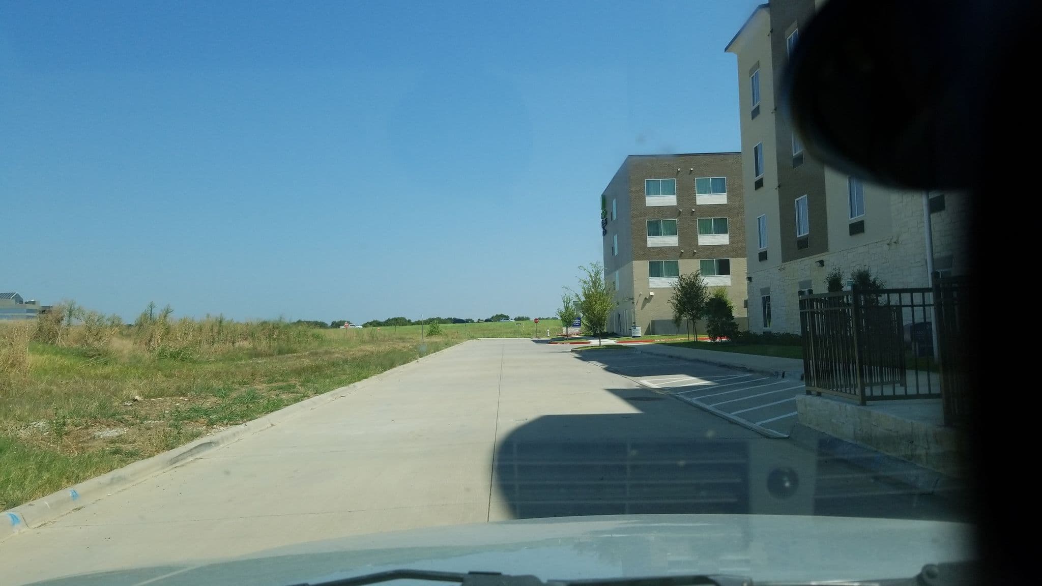 Street view near Candlewood Suites, Farmers Branch — © charlie7842 (CC BY-SA · Mapillary)