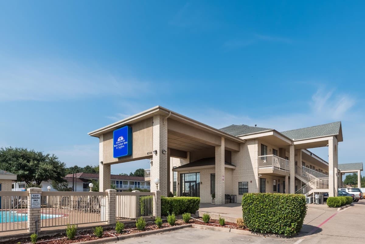 Americas Best Value Inn & Suites Ft. Worth S, Motel in Edgecliff Village