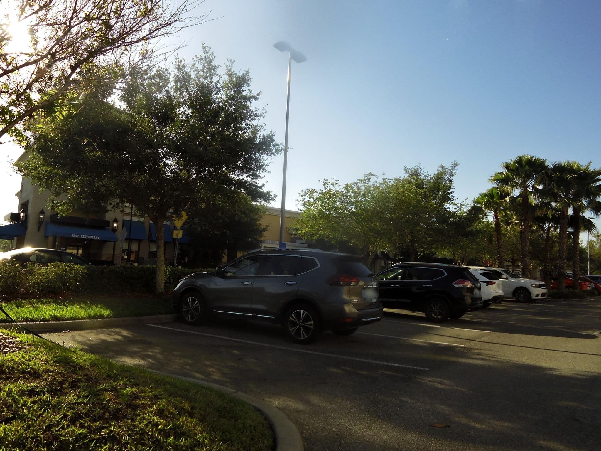 Street view near Hampton Inn & Suites, Belle Isle — © allen (CC BY-SA · Mapillary)