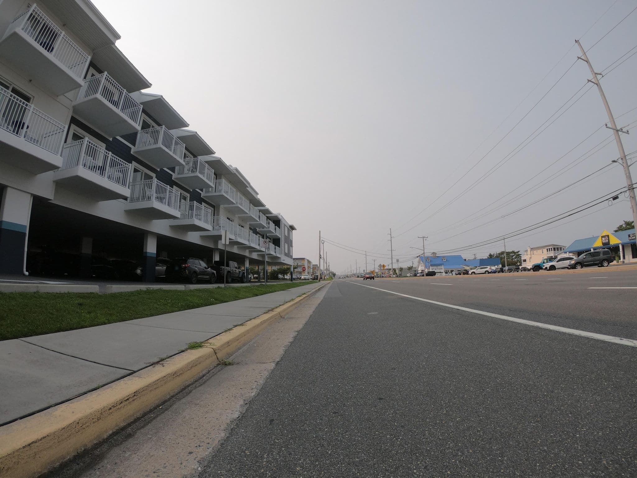 Street view near Fenwick Shores Hotel, Bethany Beach — © roadgeek_md99 (CC BY-SA · Mapillary)
