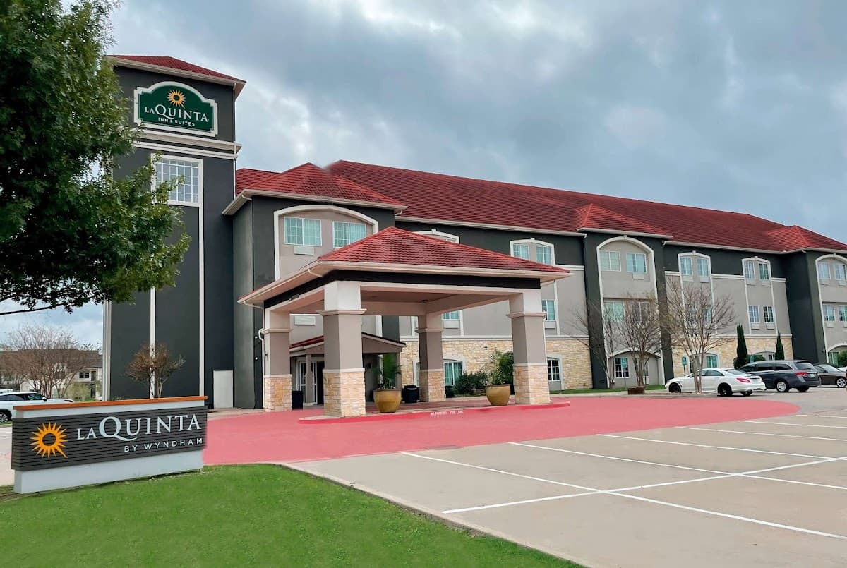 La Quinta Inn & Suites Waxahachie, Hotel in Waxahachie