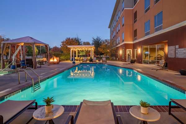 Cambria Hotel Plano Frisco, Hotel in The Colony