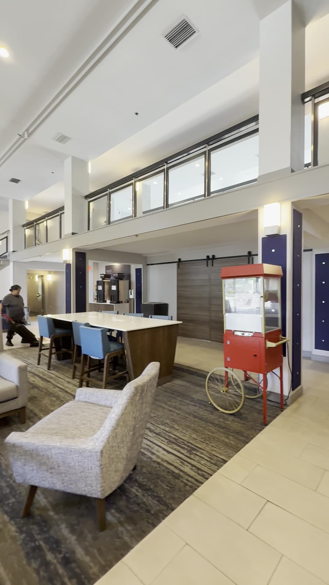 Holiday Inn Express Clearwater East - Icot Center, Hotel in South Highpoint