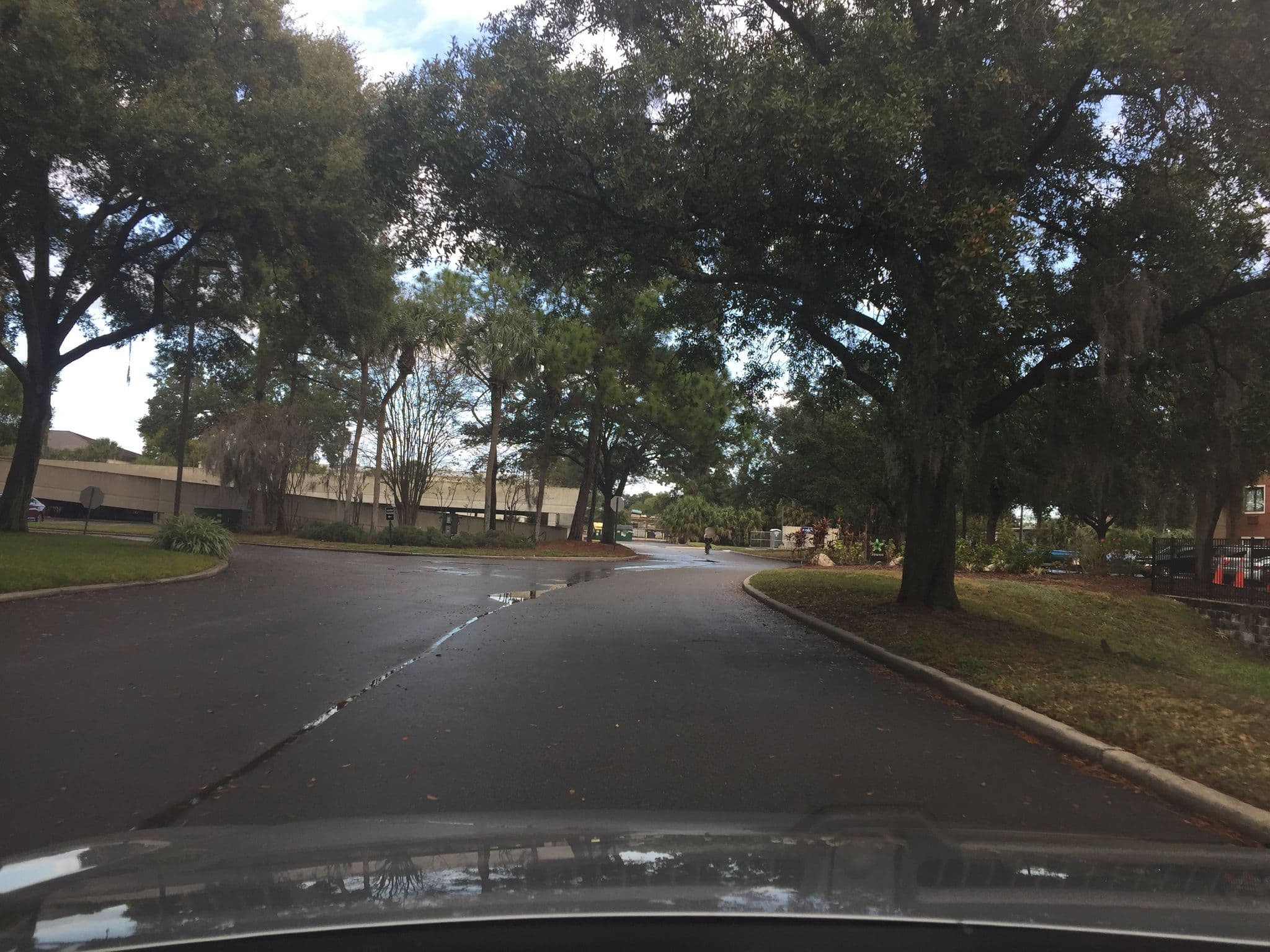 Street view near Extended Stay America - Tampa - Airport - Memorial Highway, Town 'n' Country — © jr718 (CC BY-SA · Mapillary)