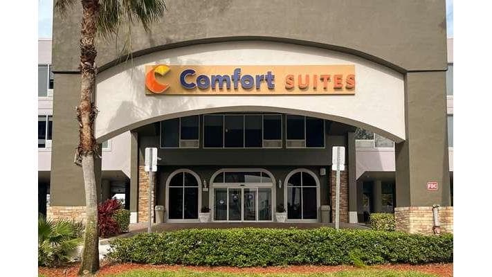 Comfort Suites Clearwater - Dunedin, Hotel in Clearwater