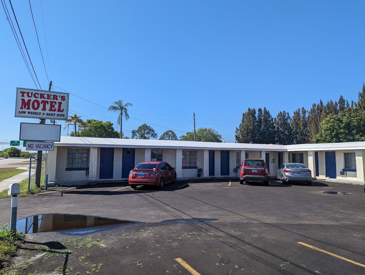 Tucker's Motel, Motel in South Highpoint
