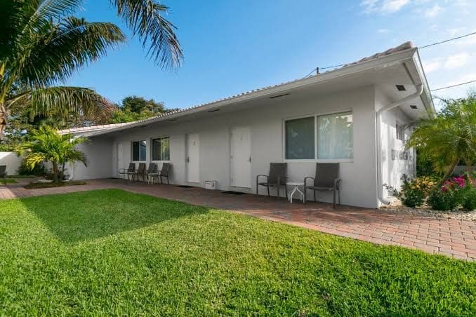 Elizabeth House Inn, Guesthouse in Hillsboro Beach
