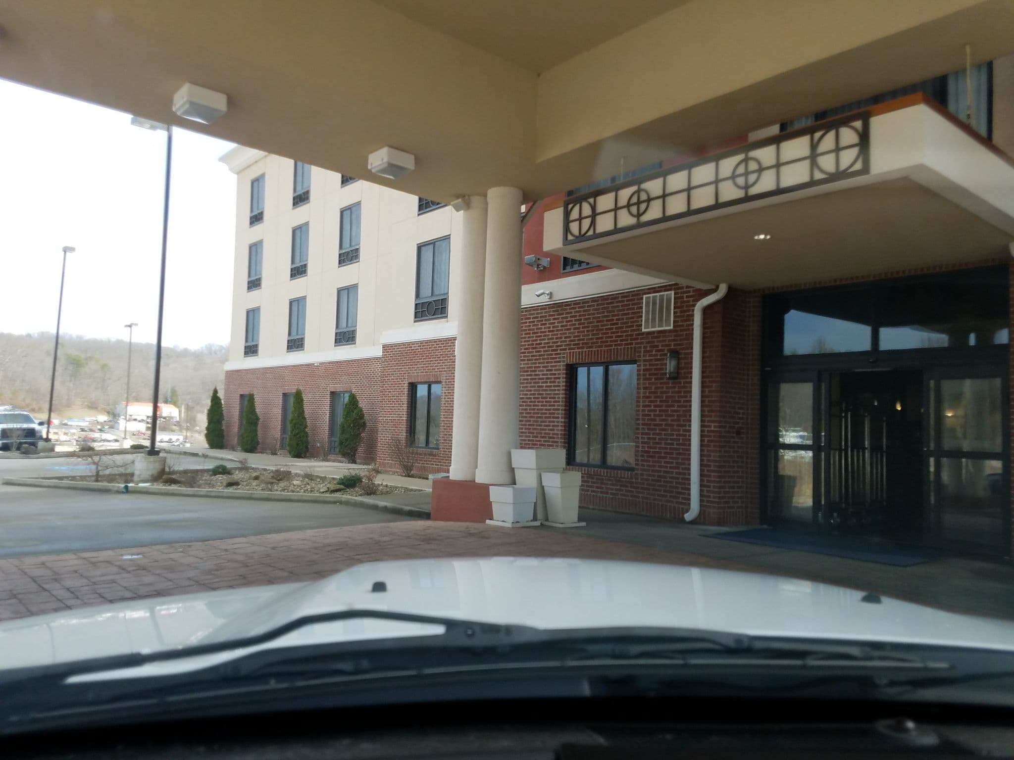 Street view near Holiday Inn Express, Cross Lanes — © roadtechie (CC BY-SA · Mapillary)