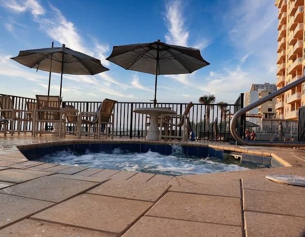 Turtle Inn Beach Club, Motel in Daytona Beach Shores