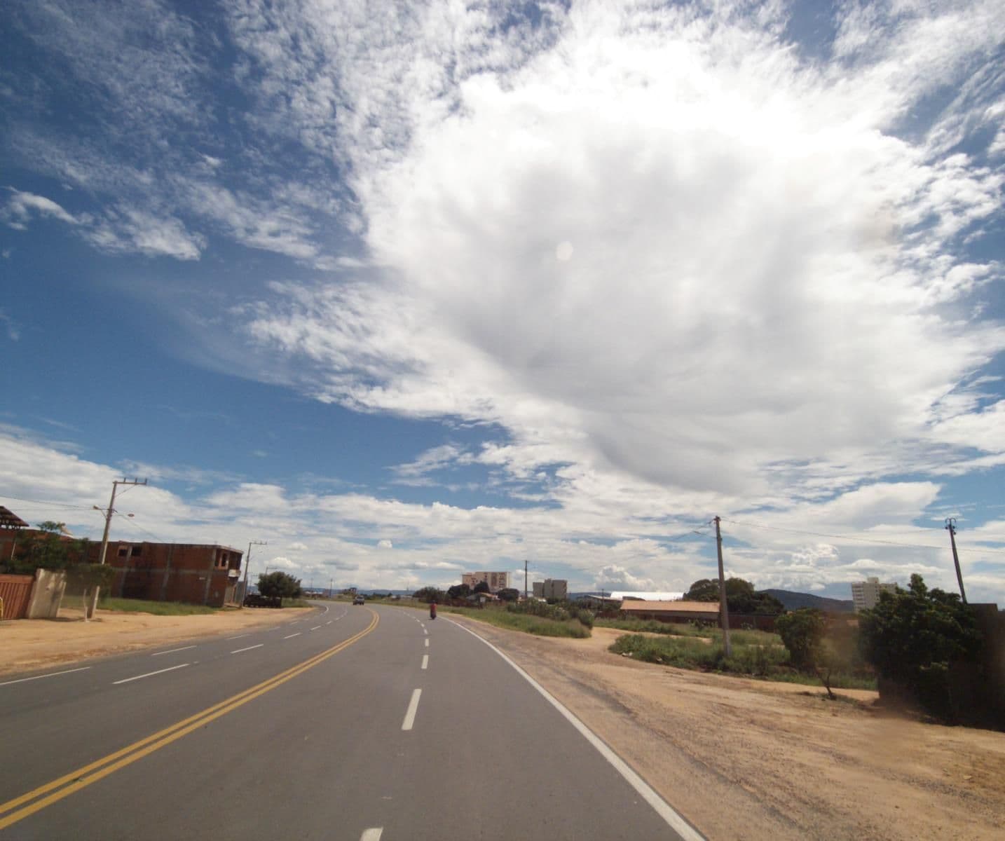 Street view near Pousada Raio de Luz, Guanambi — © projevias (CC BY-SA · Mapillary)
