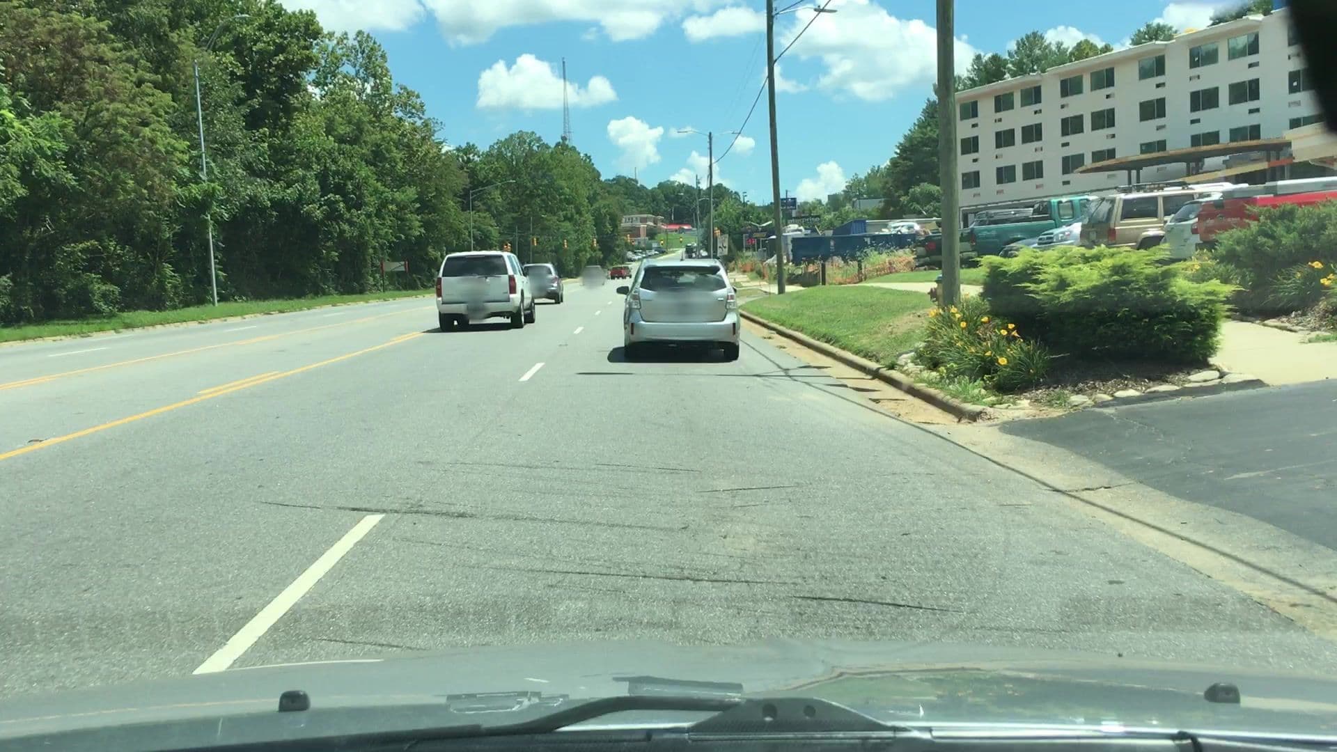 Street view near Best Western, Asheville — © lvl5 (CC BY-SA · Mapillary)