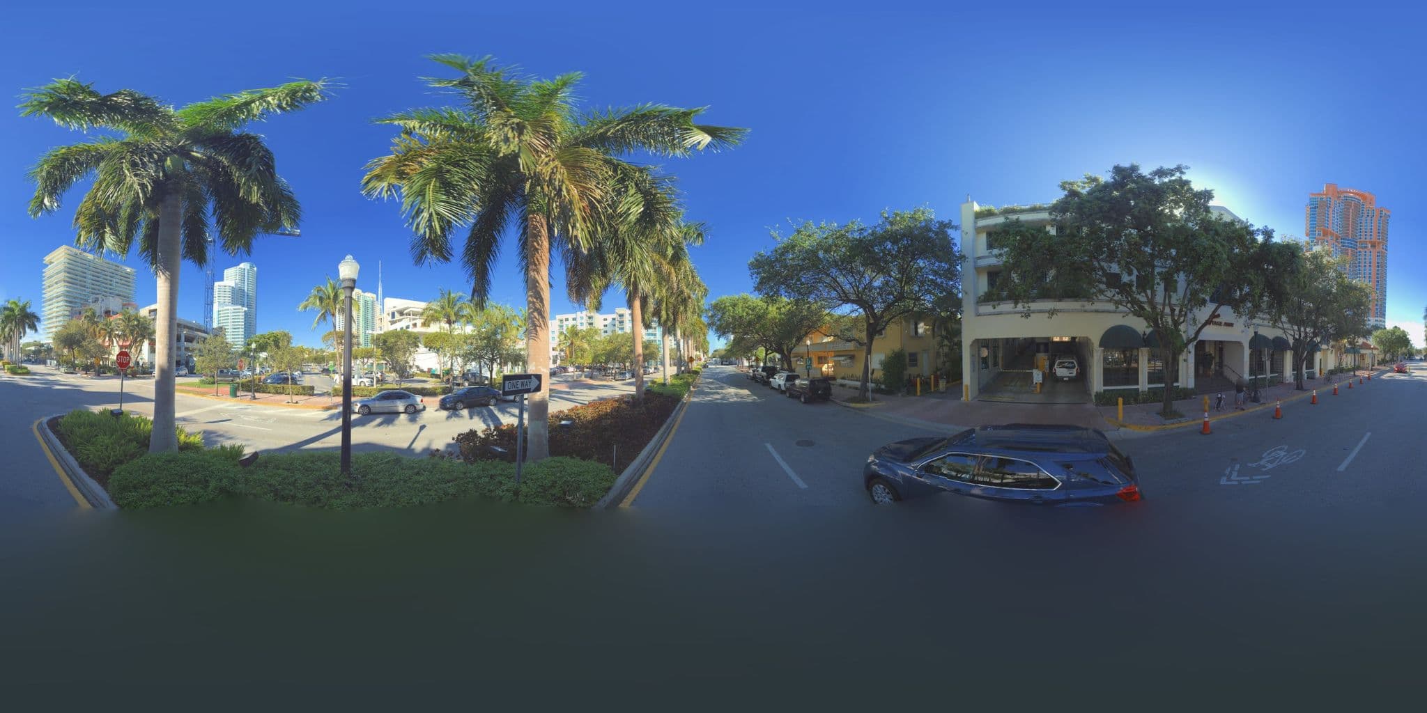 Street view near Villazzo, Miami Beach