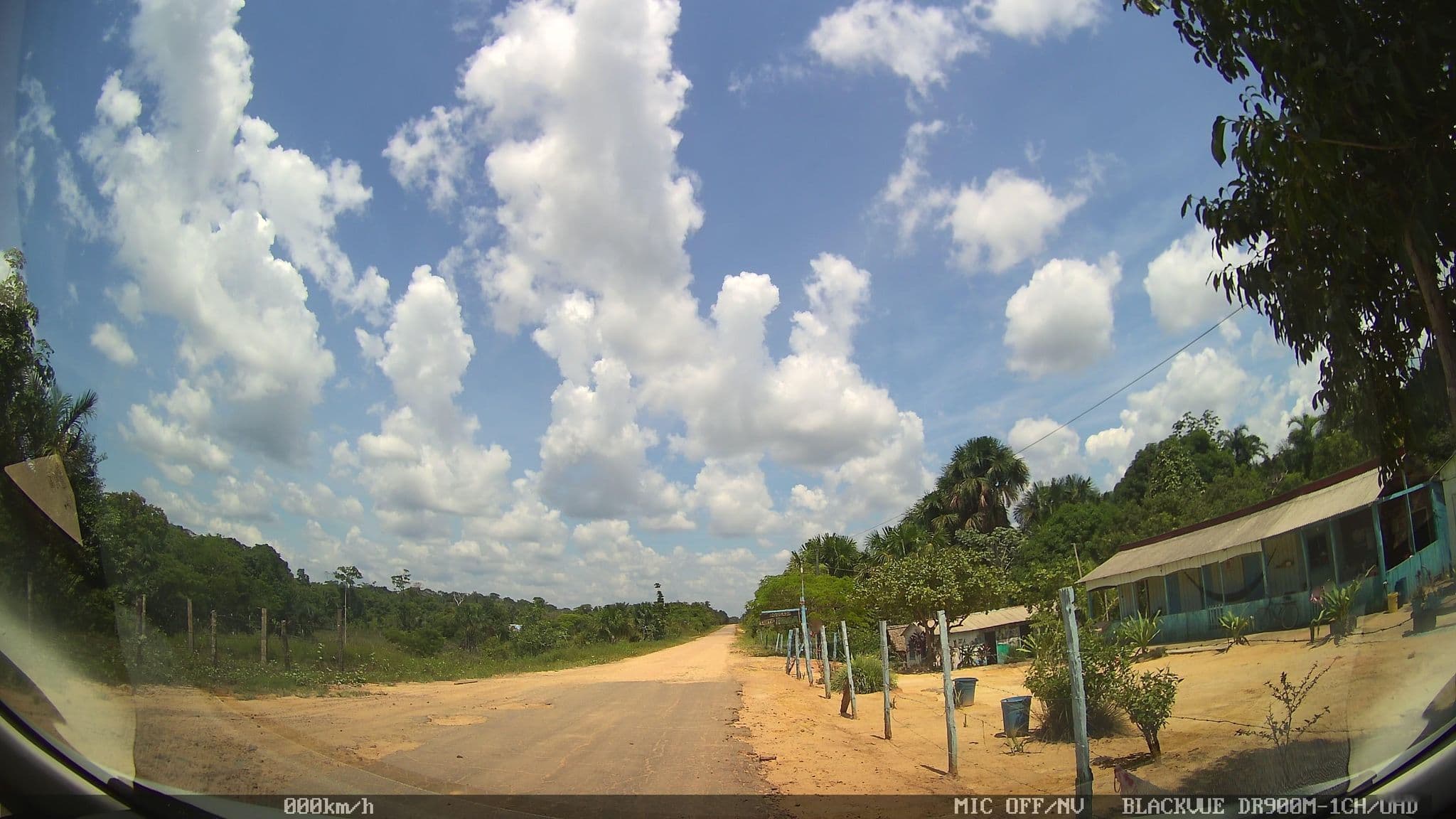 Street view near Pousada Terra Rica, Manicoré — © kafri (CC BY-SA · Mapillary)