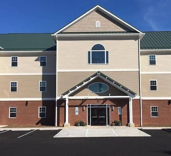 Acorn Suites, Hotel in Mebane